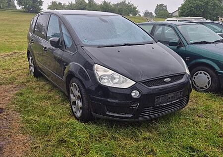 Ford S-Max 2,0 TDCi 103kW DPF Titanium Titanium