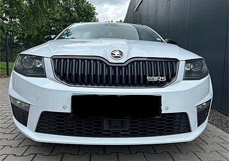 Skoda Octavia 2.0 TDI DSG RS PANO CARBON LANE LEDER