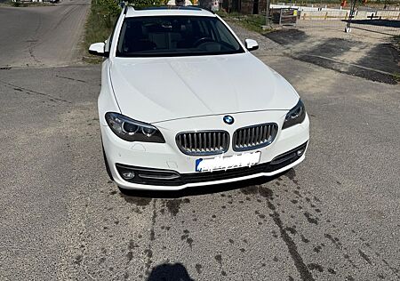 BMW 525d xDrive Touring A Modern Line Modern Line