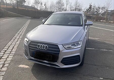 Audi Q3 2.0 TFSI quattro S tronic design design