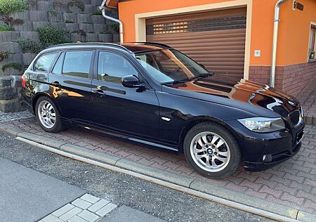 BMW 318i Touring Edition