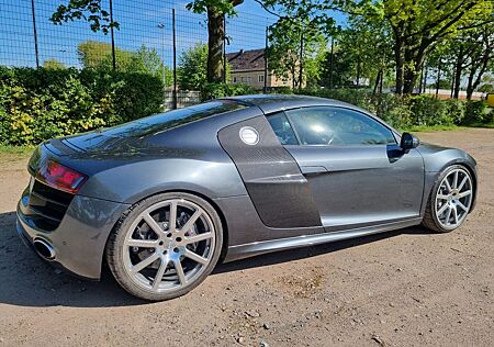 Audi R8 5.2 V10 FSI R tronic quattro