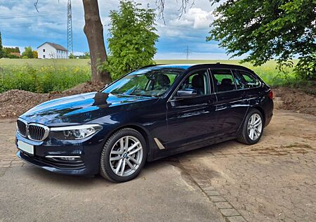 BMW 530i xDrive Touring - Allrad - elektrische AHK -