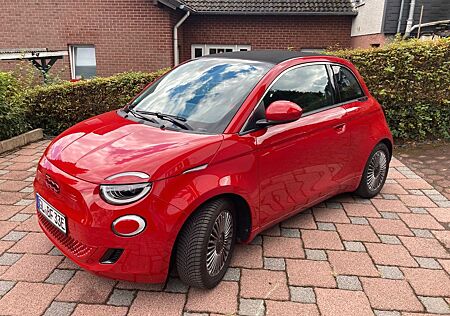 Fiat 500E Cabrio 42 kWh -