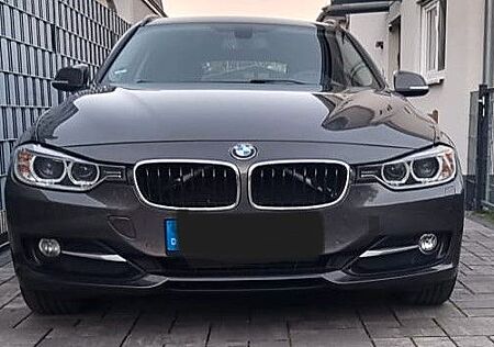 BMW 318d xDrive Touring Sport Line