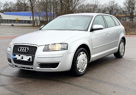 Audi A3 2.0 Ambiente Automatik HU NEU