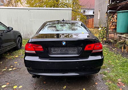 BMW 325i e92