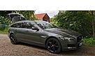 Jaguar XF 25d AWD Sportbrake AHK LED Pano Digital etc.