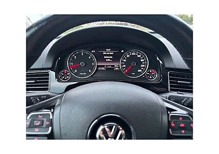 VW Touareg Volkswagen 3.0 V6 TDI