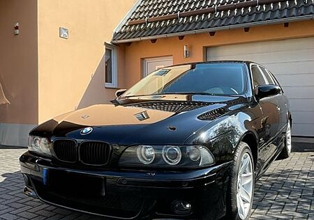 BMW 525i E39 touring