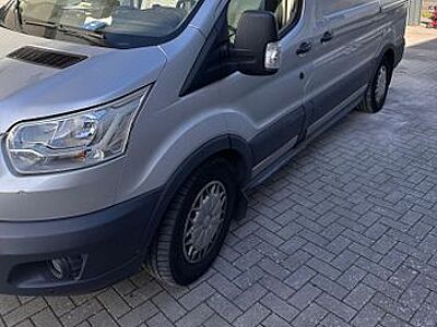 Ford Transit transporter