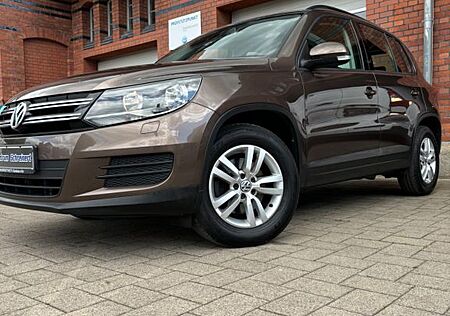 VW Tiguan Volkswagen *1.Hand*Scheckheft*AHK*Sthzg.*