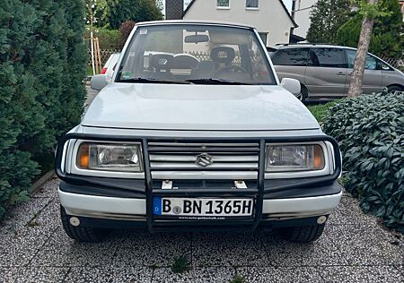 Suzuki Vitara Aut.4x4 mit seltenem Hardtop Oldti.H