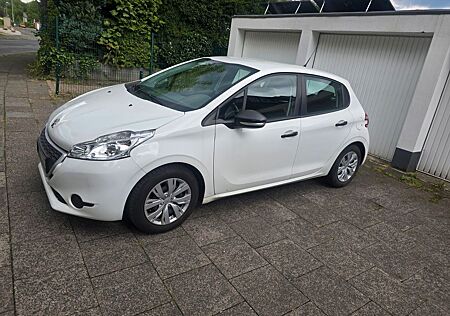 Peugeot 208 1.4 Access HDi 68 Access STANDHEIZUNG