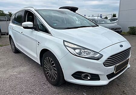Ford S-Max Titanium 7-SITZE*KAMERA*AHK