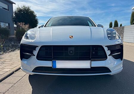 Porsche Macan GTS APPROVED 7/27 CARBON BOSE LED AHK