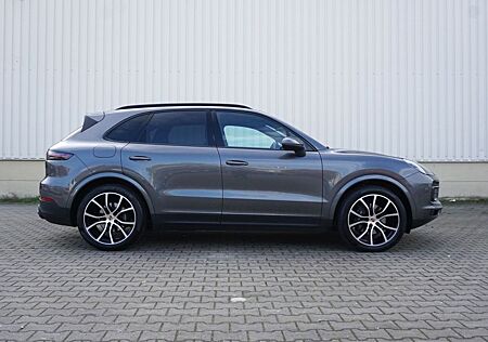 Porsche Cayenne 3.0 V6 Tiptronic - TOP-Ausstattung!