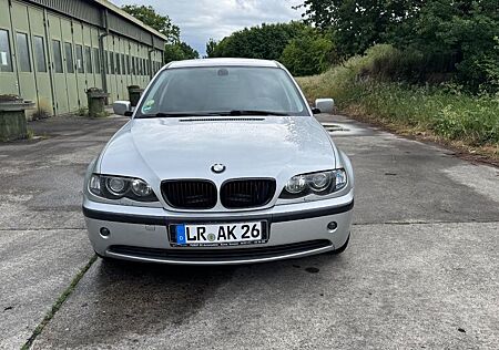 BMW 318i -