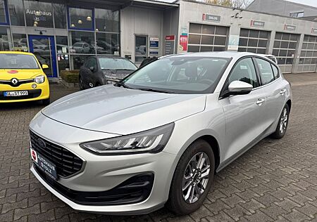 Ford Focus Titanium Navi LED Apple CarPlay Android Au