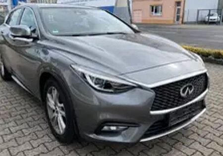 Infiniti QX30 2.0t DCT AWD Luxe Tech Luxe Tech