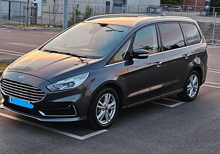 Ford Galaxy 2,0 EcoBlue 140W Allrad Vignale Auto ...