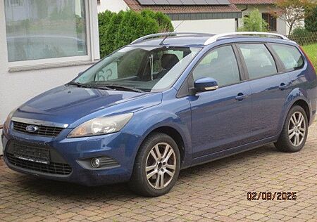 Ford Focus 1,6 Ti-VCT Ghia Turnier Ghia Tüv Neu