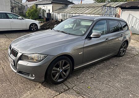 BMW 320d Touring -AHK, Panoramadach, Xenon