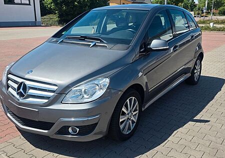Mercedes-Benz B 170 NGT BlueEFFICIENCY -