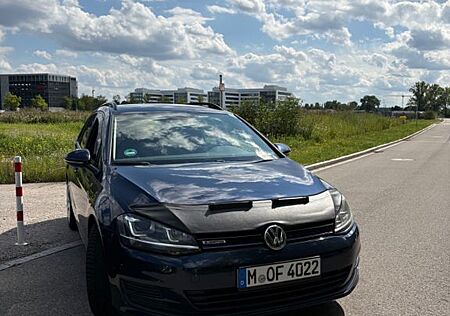 VW Golf Volkswagen 1.6 TDI BlueMotion Comfortline Variant ...