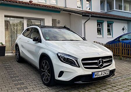 Mercedes-Benz GLA 220 CDI 4MATIC DCT -