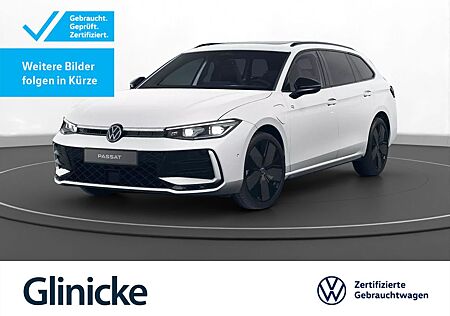 VW Passat Variant Volkswagen 1.5 eHybrid R-Line AHK Pano Matri