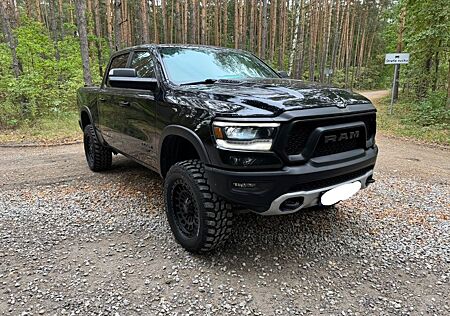 Dodge RAM 1500 REBEL / AirSuspension / Lift / off road