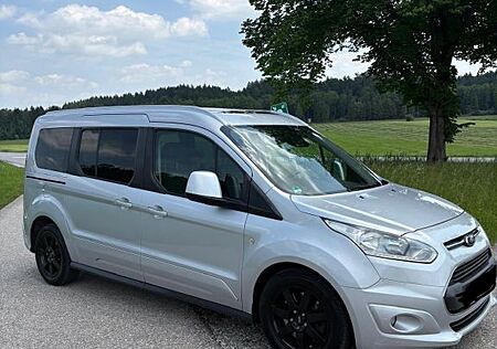 Ford Grand Tourneo 1.5 TDCi 88kW Titanium Titanium