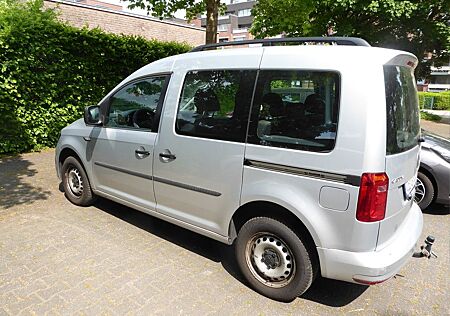 VW Caddy Volkswagen 2,0TDI 55kW BMT Conceptline 5-Sitzer C...