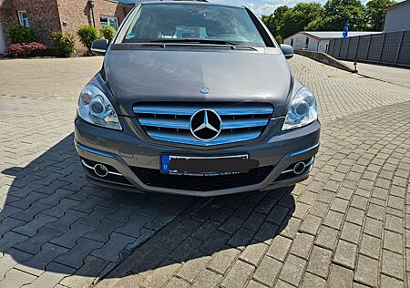 Mercedes-Benz B 180 Autotronic -