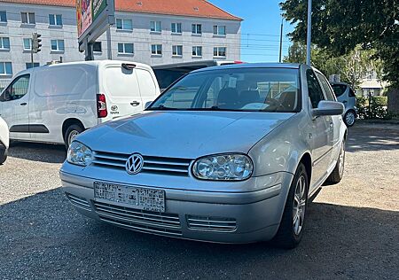VW Golf Volkswagen 1.6 Benzin , Euro4 , Klima