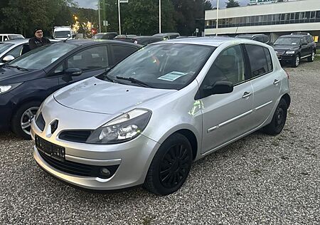 Renault Clio III Initiale