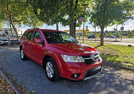 Fiat Freemont Urban AWD Automatik / 7. Sitze