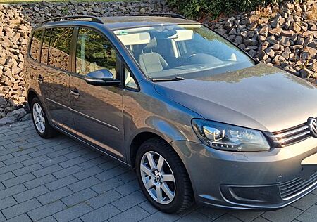 VW Touran Volkswagen 1.6 TDI DSG -