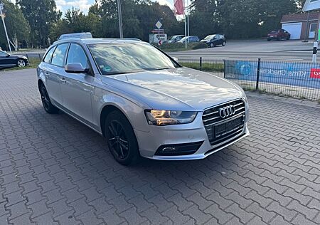 Audi A4 Avant Attraction Navi Automatik SHZ Klima