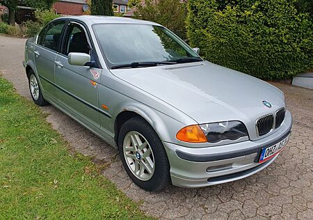 BMW 320i -