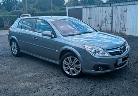 Opel Signum 2.2 Direct -
