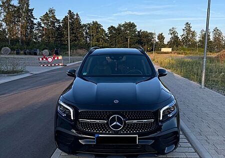 Mercedes-Benz GLB 250 AMG LINE *FINANZIERUNG MÖGLICH*