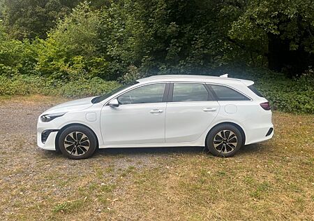 Kia Cee'd Sportswagon 1.6 GDI Plug-In Hybrid Vis...