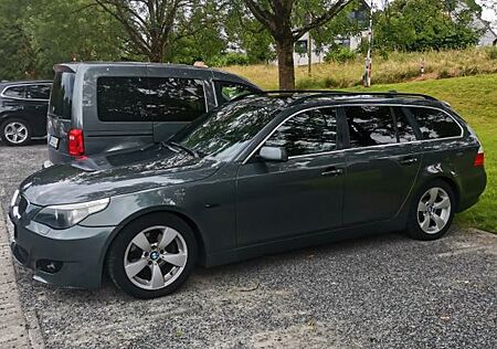 BMW 525i A Touring -