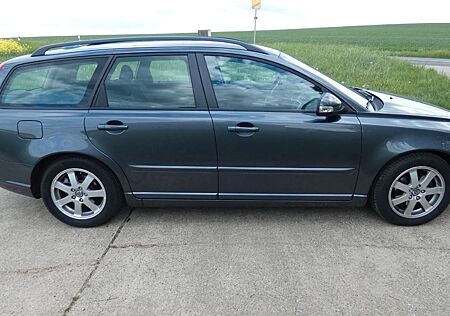 Volvo V50 D2 Momentum