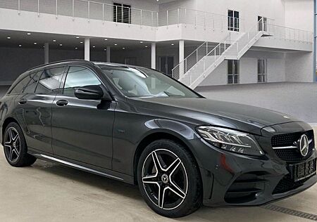 Mercedes-Benz C 300 T-Modell T de Night Edition