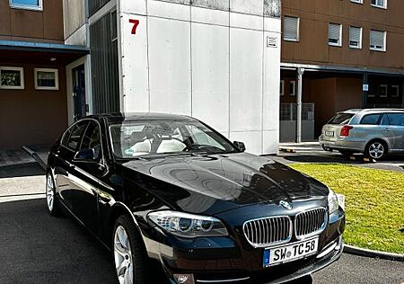 BMW 520d F10/ LUXURY/MASSAGE/MEMORY/NAVI/KEYLESS