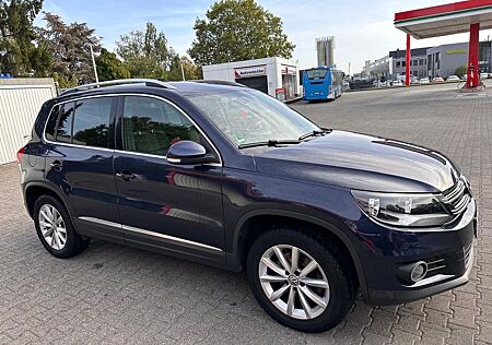 VW Tiguan Volkswagen 2.0 TDI DSG 4MOT BMo T LOUNGE Sport &...