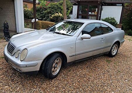 Mercedes-Benz CLK 200 ELEGANCE Elegance